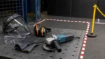 Winkelschleifer Schutzkleidung und Sicherheitsabstaende richtig einhalten